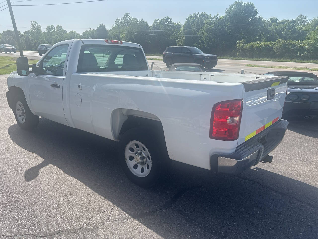 Used 2013 Chevrolet Silverado 1500 W/T RWD image 6