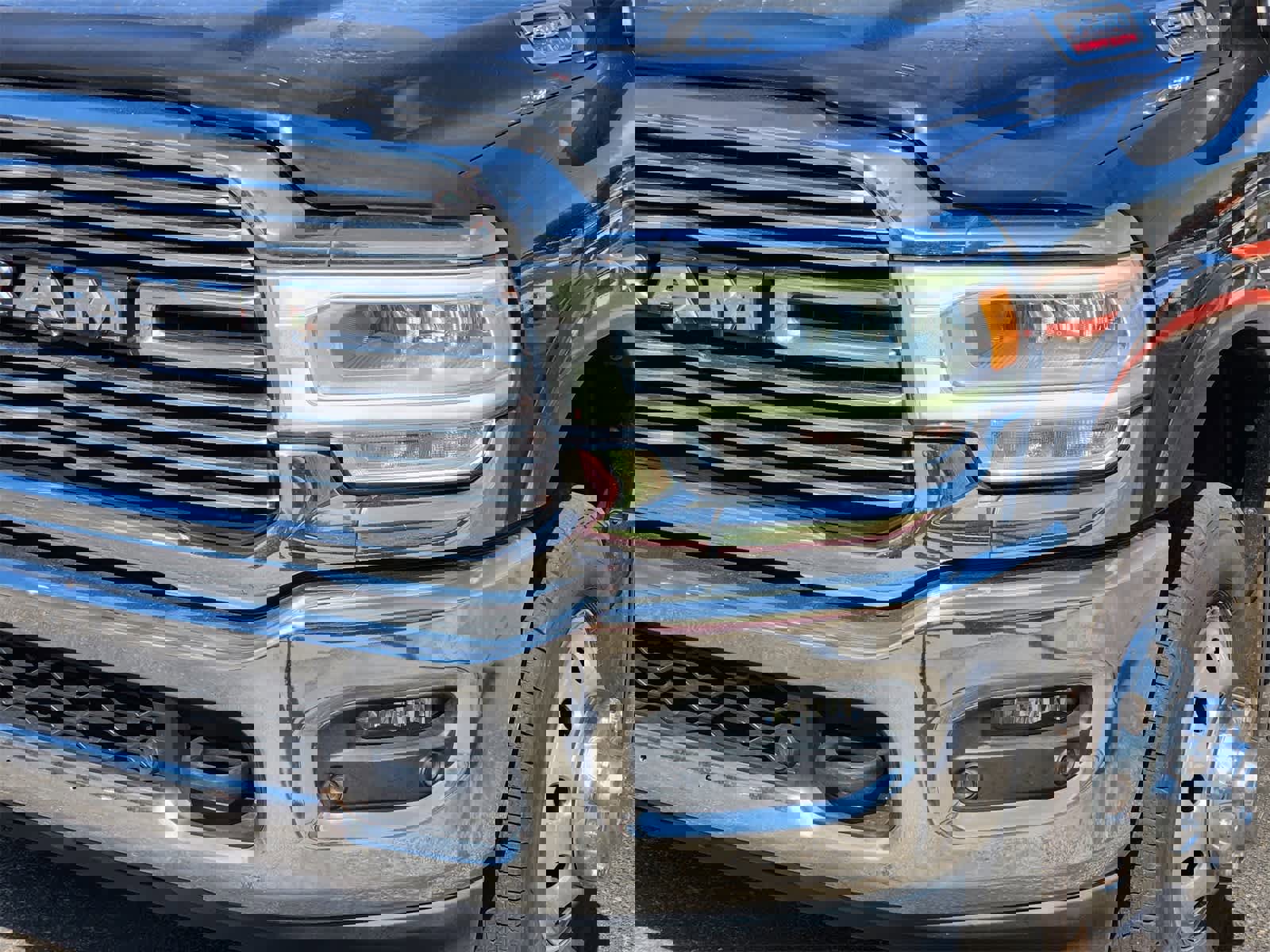 Used 2020 RAM 3500 Laramie image 7
