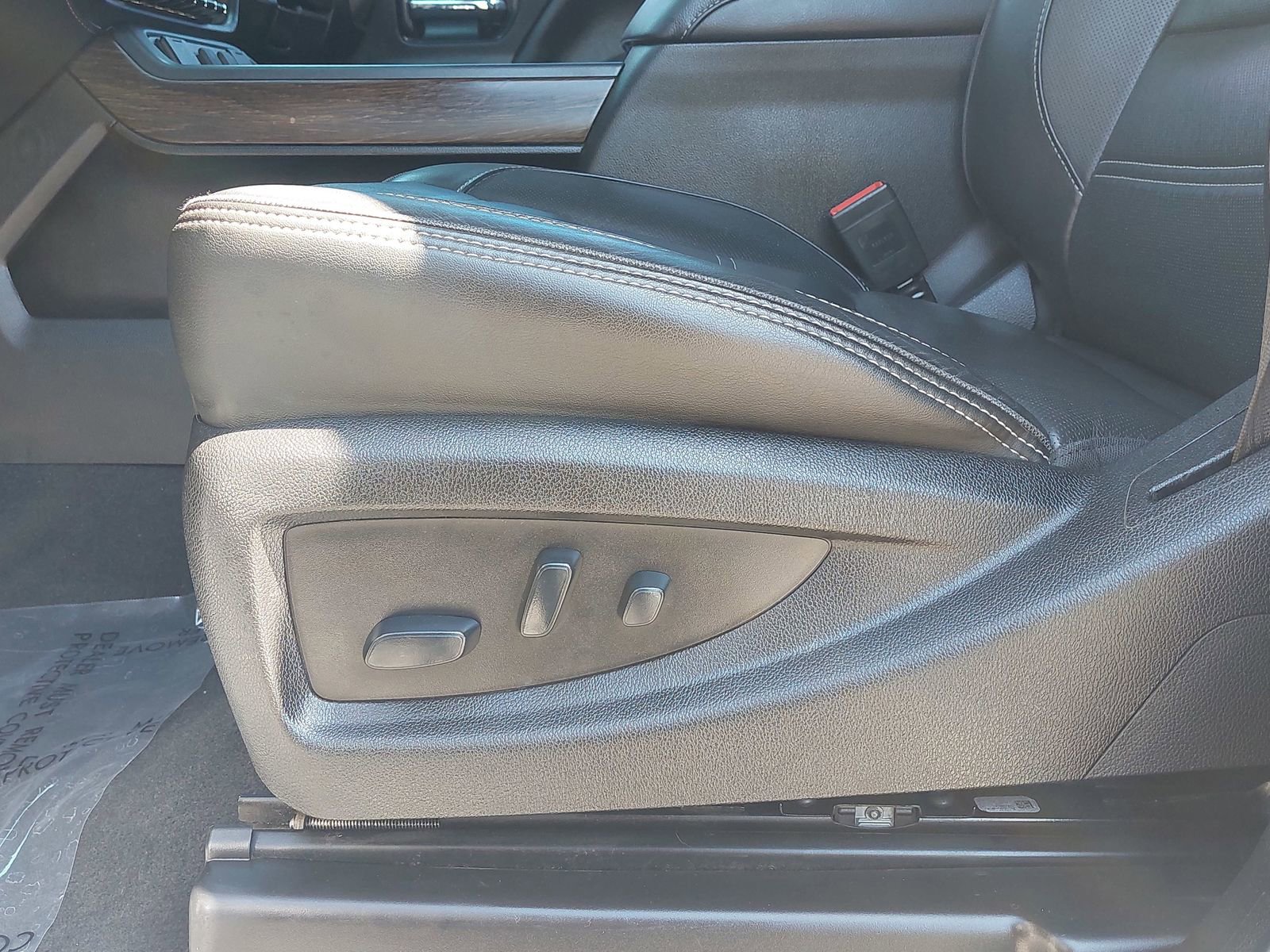 Used 2019 GMC Sierra 2500 Denali w/ Duramax Plus Package AWD/4WD image 26