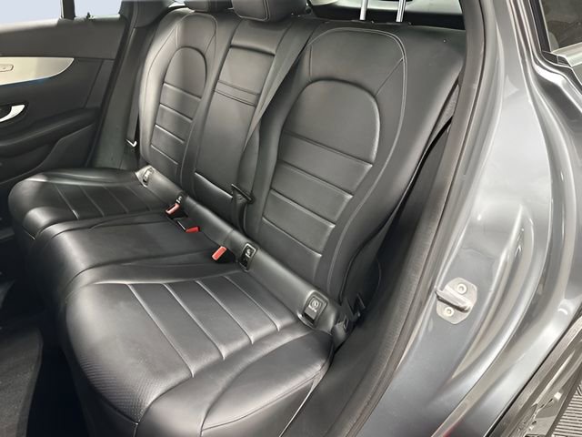 Used 2019 Mercedes-Benz GLC 300 4MATIC image 31