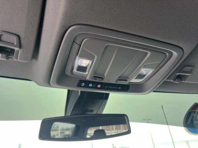 Used 2021 Chevrolet Silverado 2500 Custom w/ Custom Value Package image 33