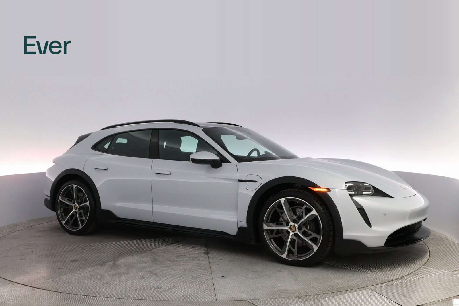 Used 2022 Porsche Taycan 4 Cross Turismo image 5