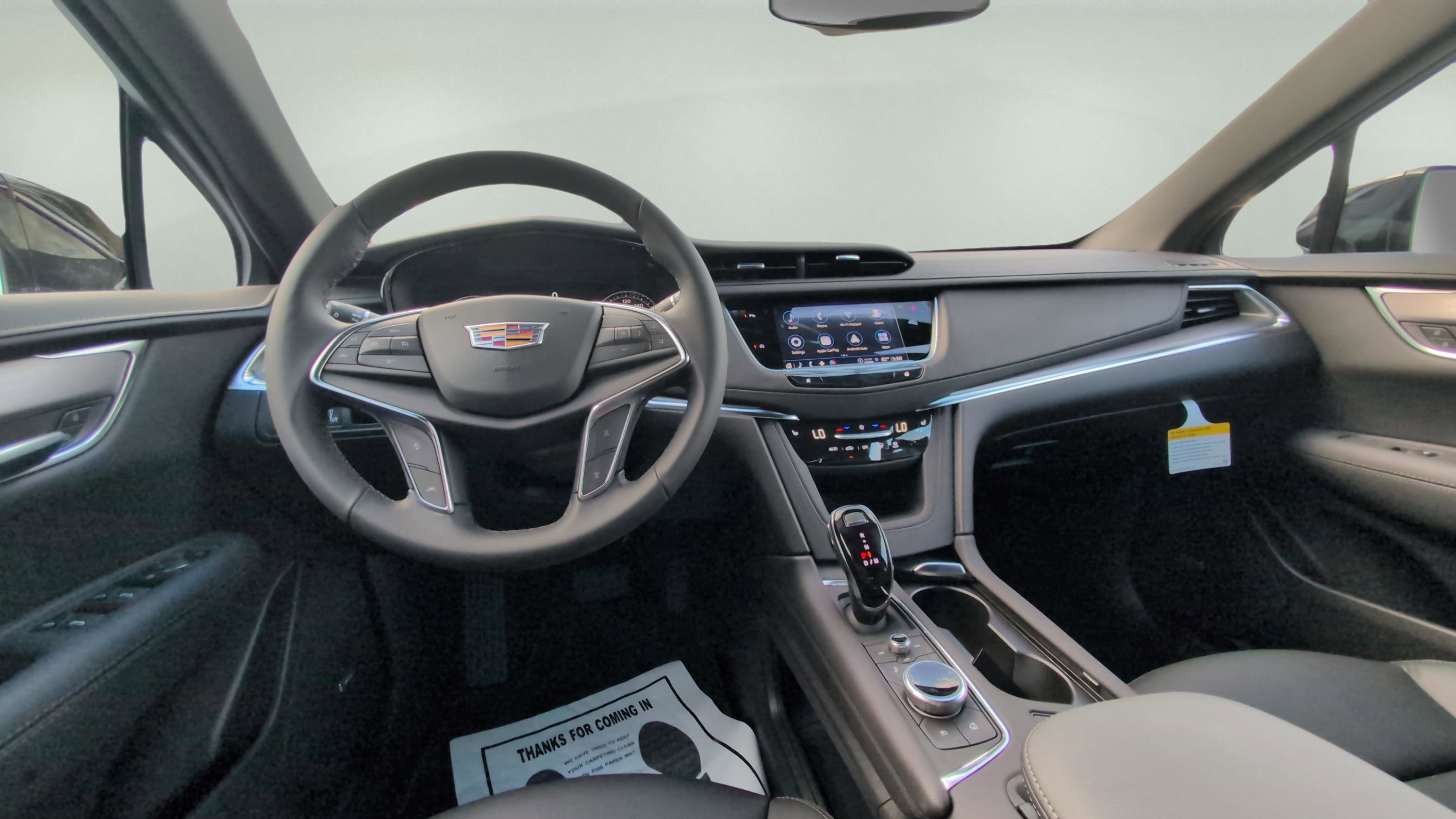 New 2025 Cadillac XT5 Luxury image 9