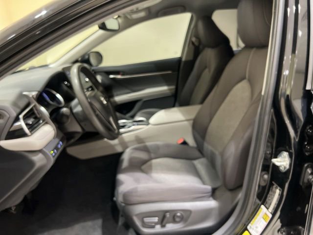 Used 2022 Toyota Camry LE w/ Convenience Package image 17
