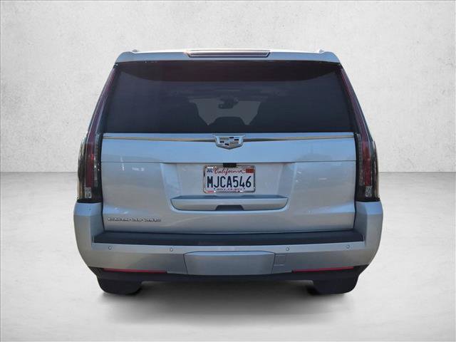 Used 2017 Cadillac Escalade Premium Luxury RWD image 7