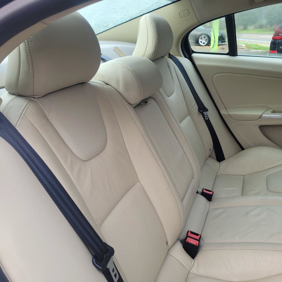 Used 2012 Volvo S60 T5 w/ Climate Pkg FWD image 27