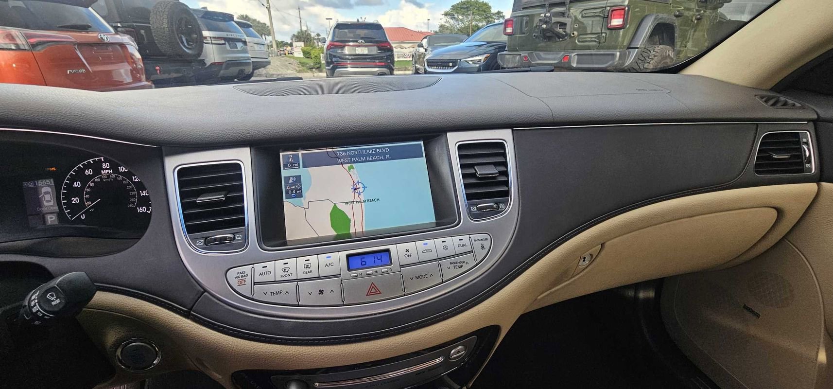 Used 2010 Hyundai Genesis 4.6 w/ Technology Pkg 5 RWD image 9