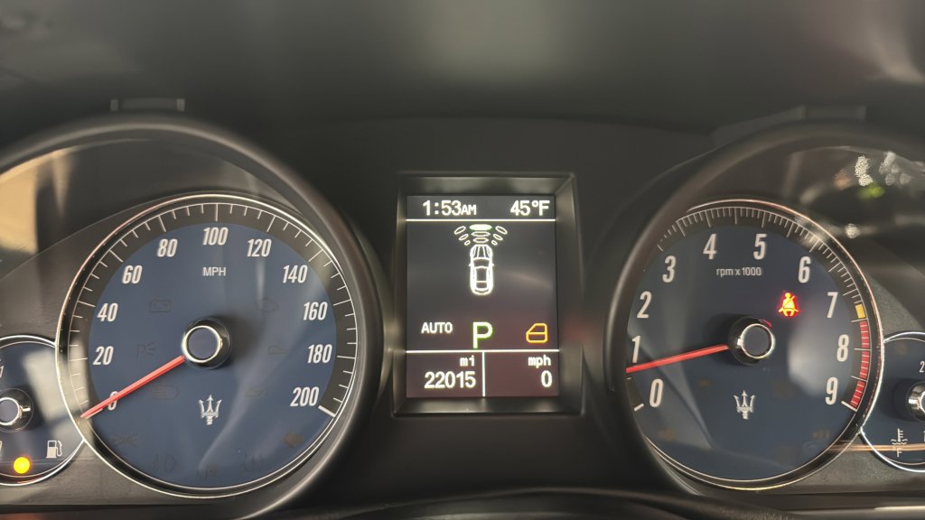 Used 2013 Maserati GranTurismo Sport RWD image 19