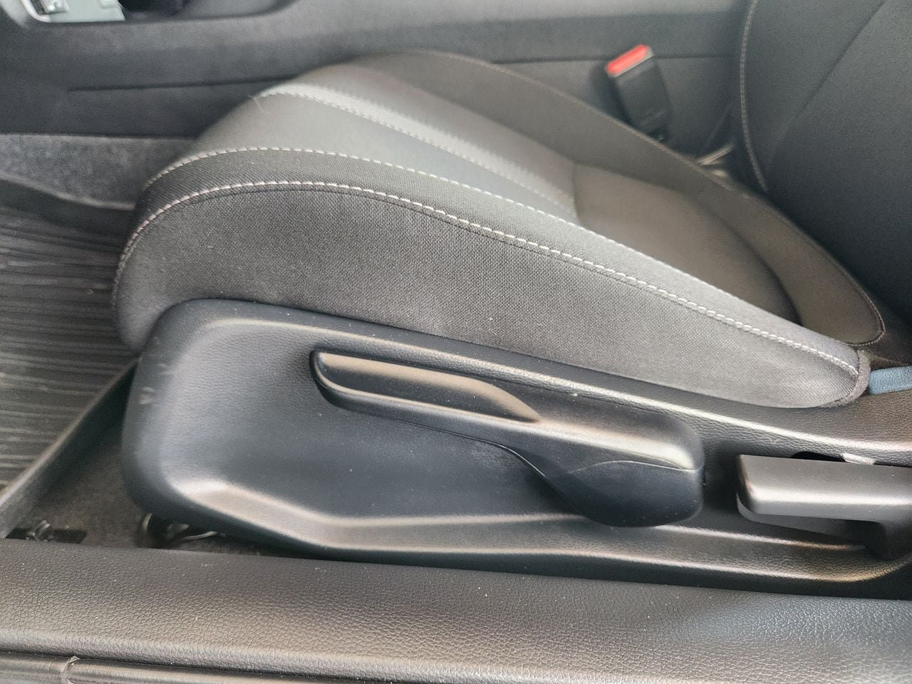Used 2020 Honda Civic EX image 23