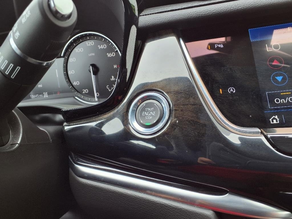 Used 2024 Cadillac XT6 Premium Luxury image 25