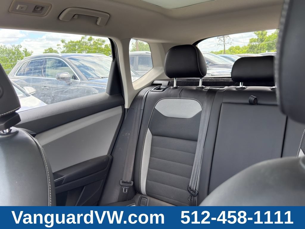 Used 2022 Volkswagen Taos SEL w/ Panoramic Sunroof Package FWD image 13