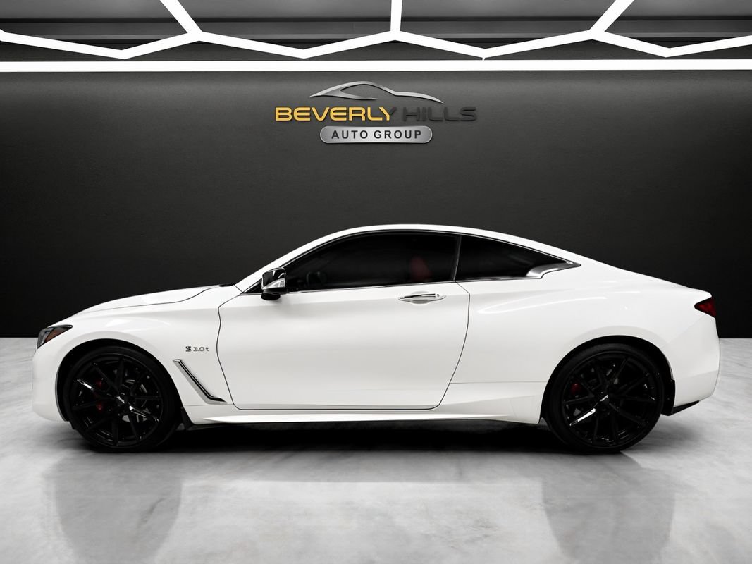 Used 2019 INFINITI Q60 Red Sport 400 AWD/4WD image 2