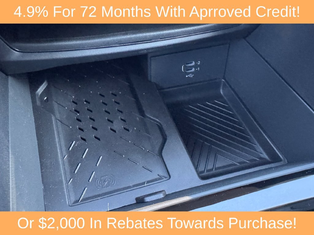 New 2027 Chrysler Pacifica Limited FWD image 22