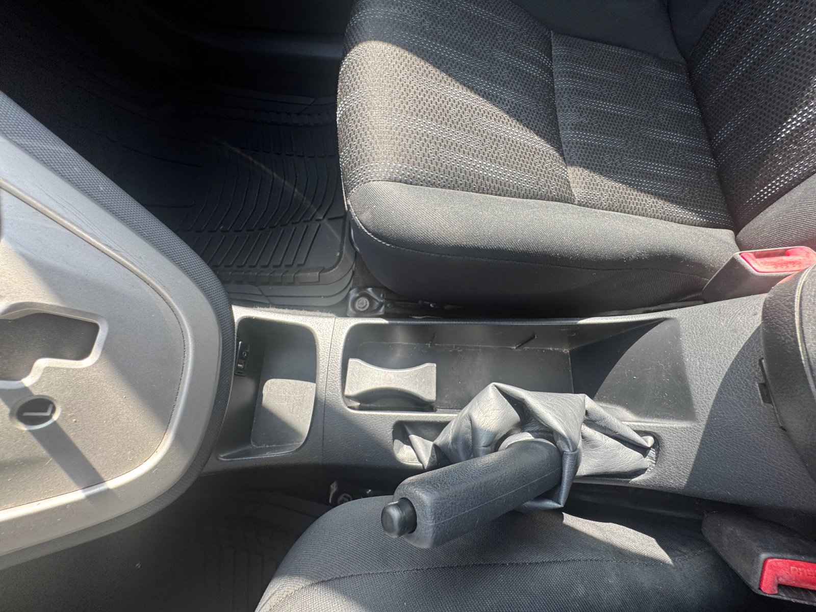 Used 2013 Toyota Matrix L FWD image 18