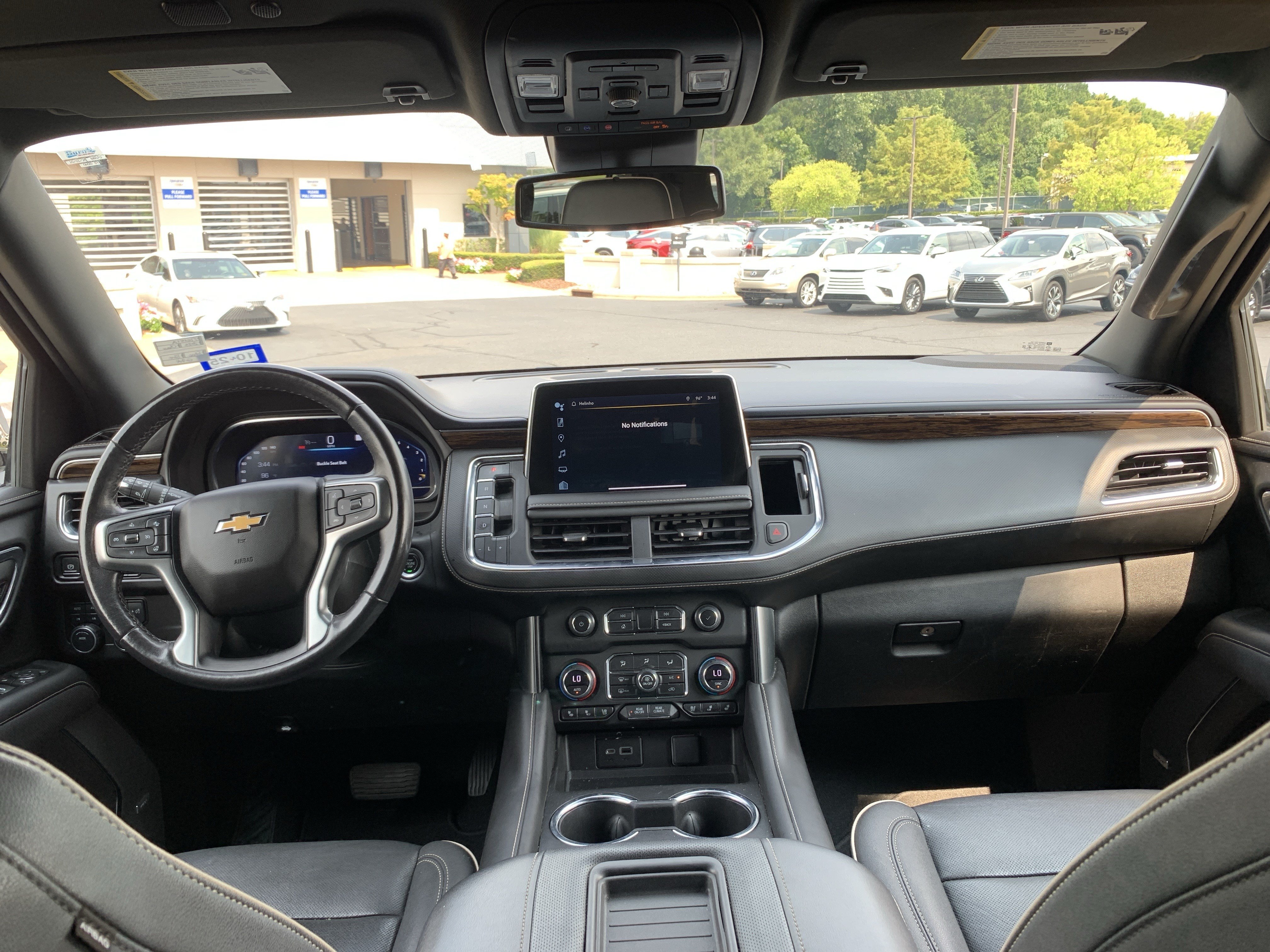 Used 2023 Chevrolet Tahoe Premier AWD/4WD image 30