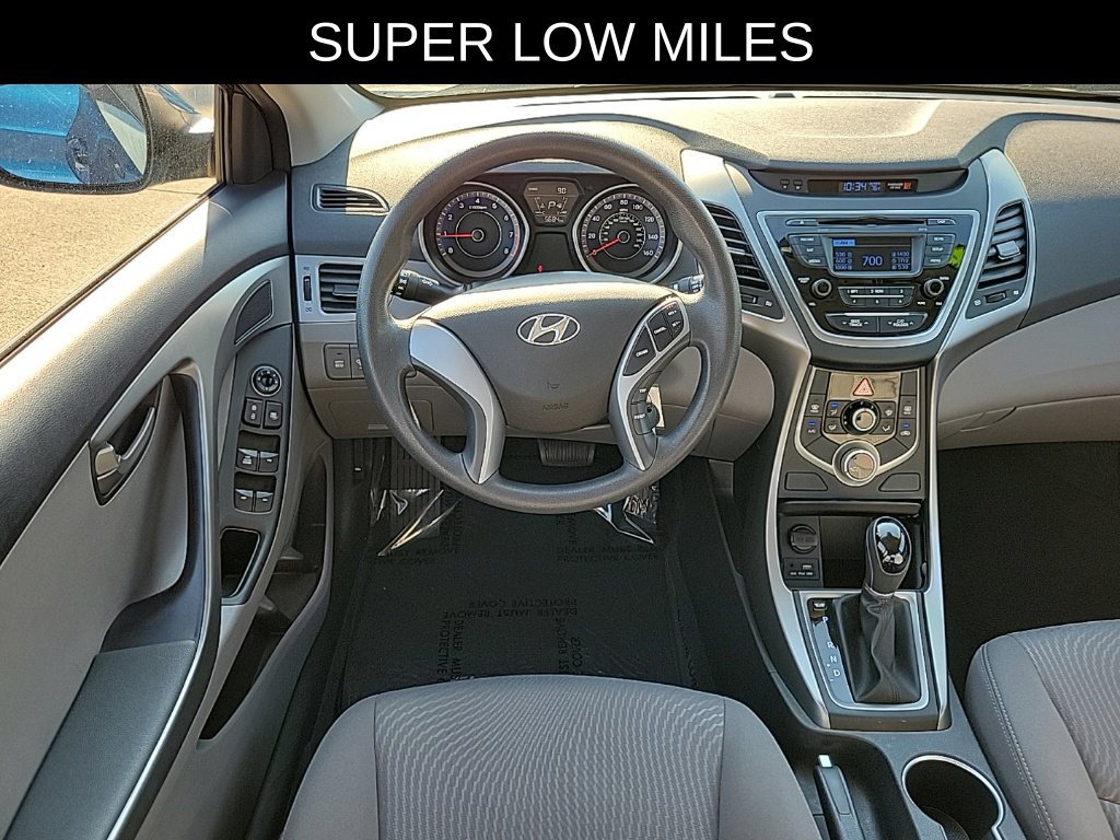 Used 2016 Hyundai Elantra SE FWD image 8