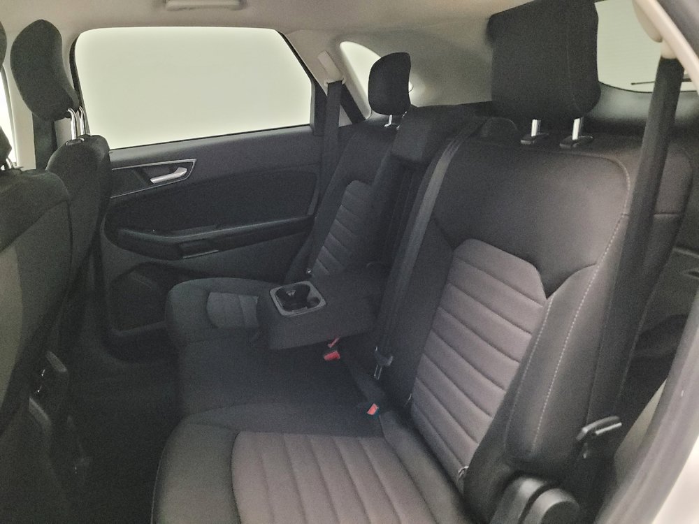 Used 2016 Ford Edge SE AWD/4WD image 18