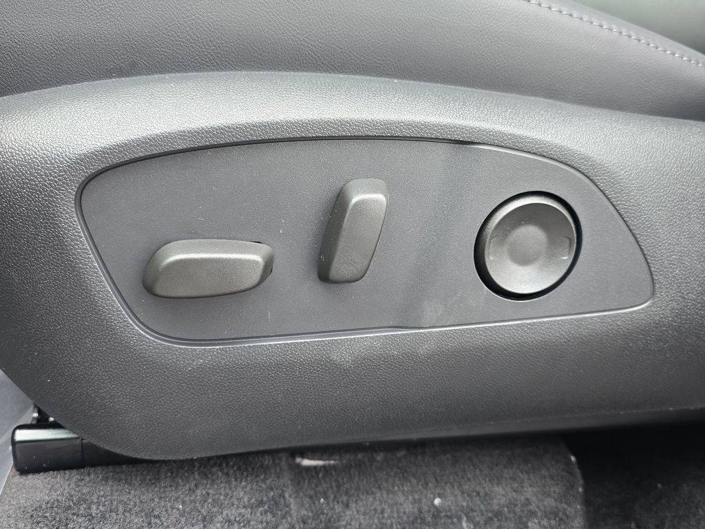 New 2025 GMC Acadia Elevation w/ Super Cruise Package image 15