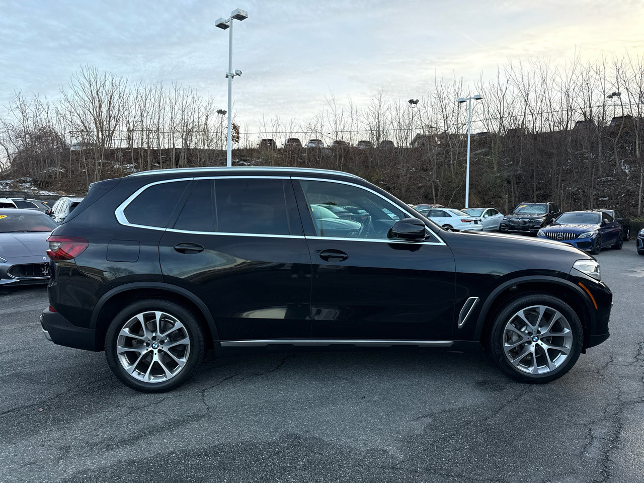 Used 2022 BMW X5 xDrive40i w/ Premium Package image 12