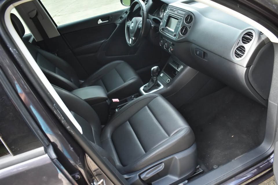 Used 2016 Volkswagen Tiguan S image 11