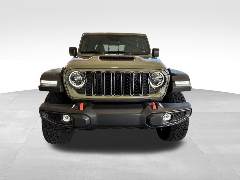 Used 2025 Jeep Gladiator Mojave w/ Safety Group AWD/4WD image 9