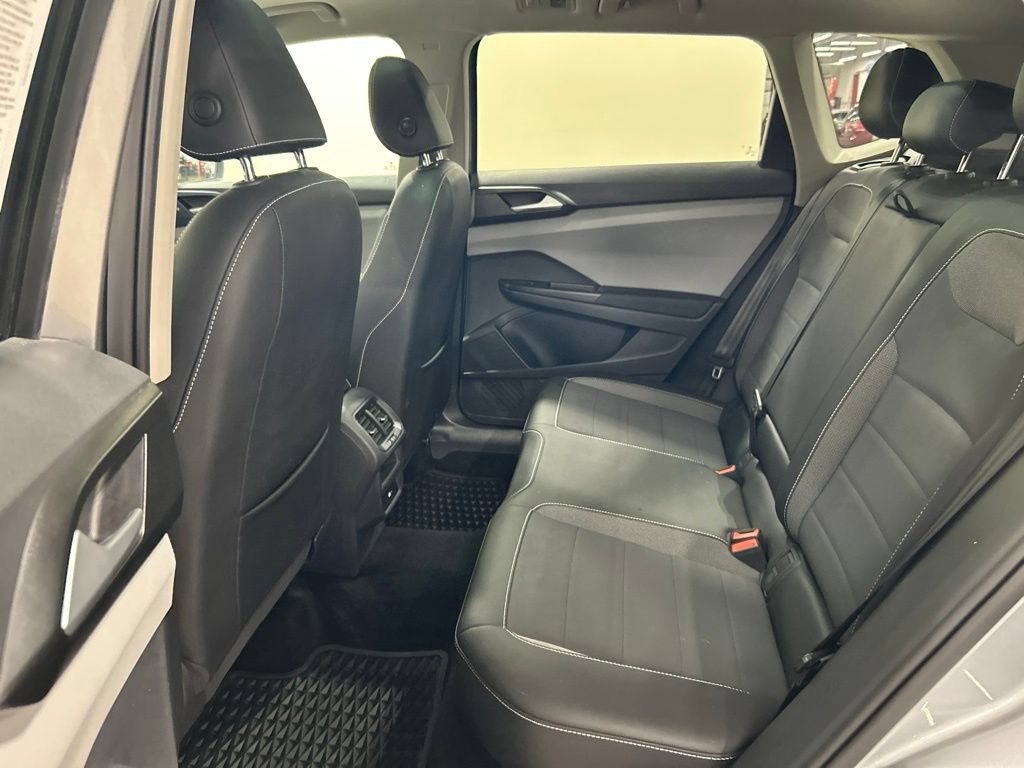 Used 2022 Volkswagen Taos SE AWD/4WD image 24