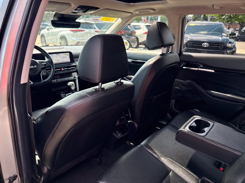 Used 2024 Kia Seltos SX w/ SX Sunroof Package AWD/4WD image 40