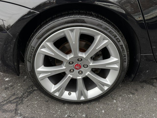 Used 2017 Jaguar XJ L Portfolio image 42