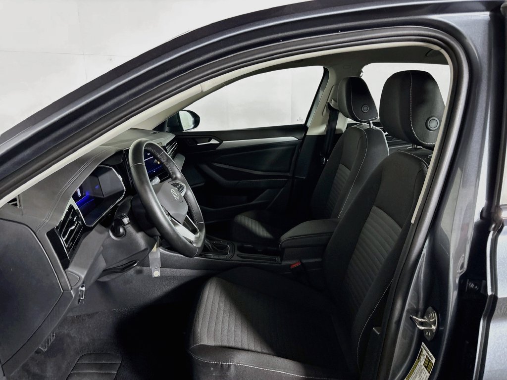 Certified 2025 Volkswagen Jetta S FWD image 12