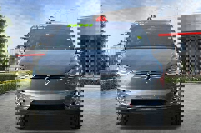 Used 2018 Tesla Model X 75D image 10