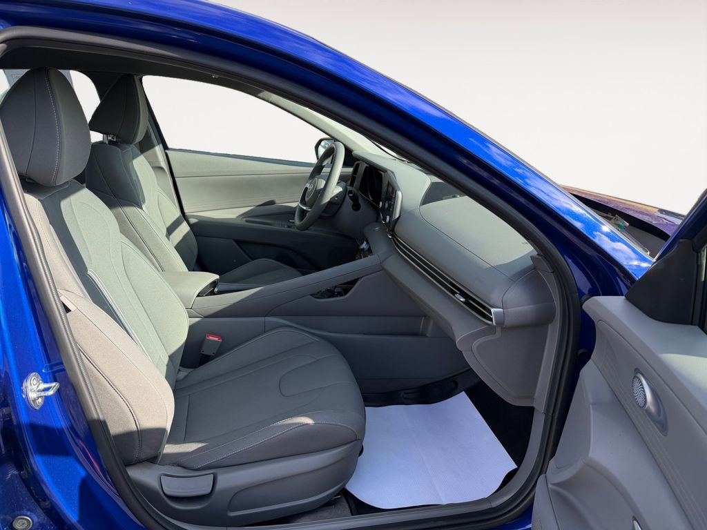Certified 2023 Hyundai Elantra Blue image 26