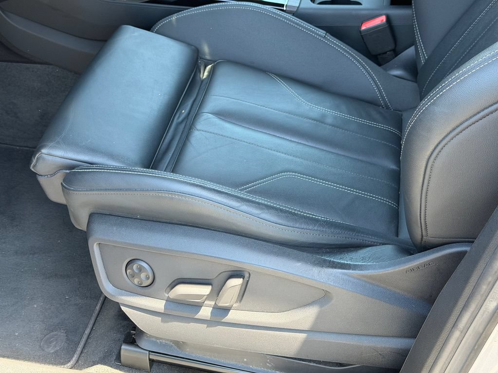 Used 2023 Audi Q5 e Premium w/ Convenience Package AWD/4WD image 25
