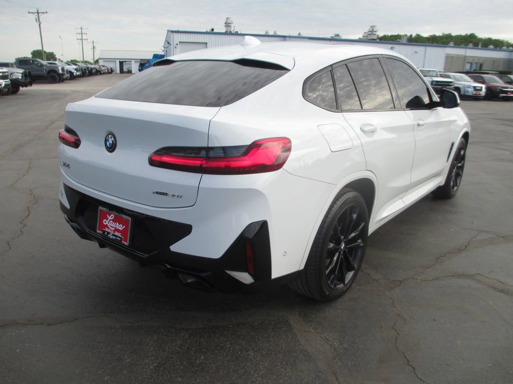 Used 2023 BMW X4 xDrive30i w/ M Sport Package AWD/4WD image 6