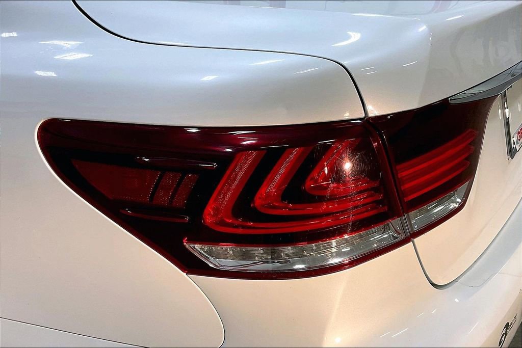 Used 2015 Lexus LS 460 AWD w/ Comfort Package image 30