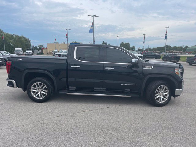 Used 2019 GMC Sierra 1500 SLT w/ SLT Premium Package AWD/4WD image 19