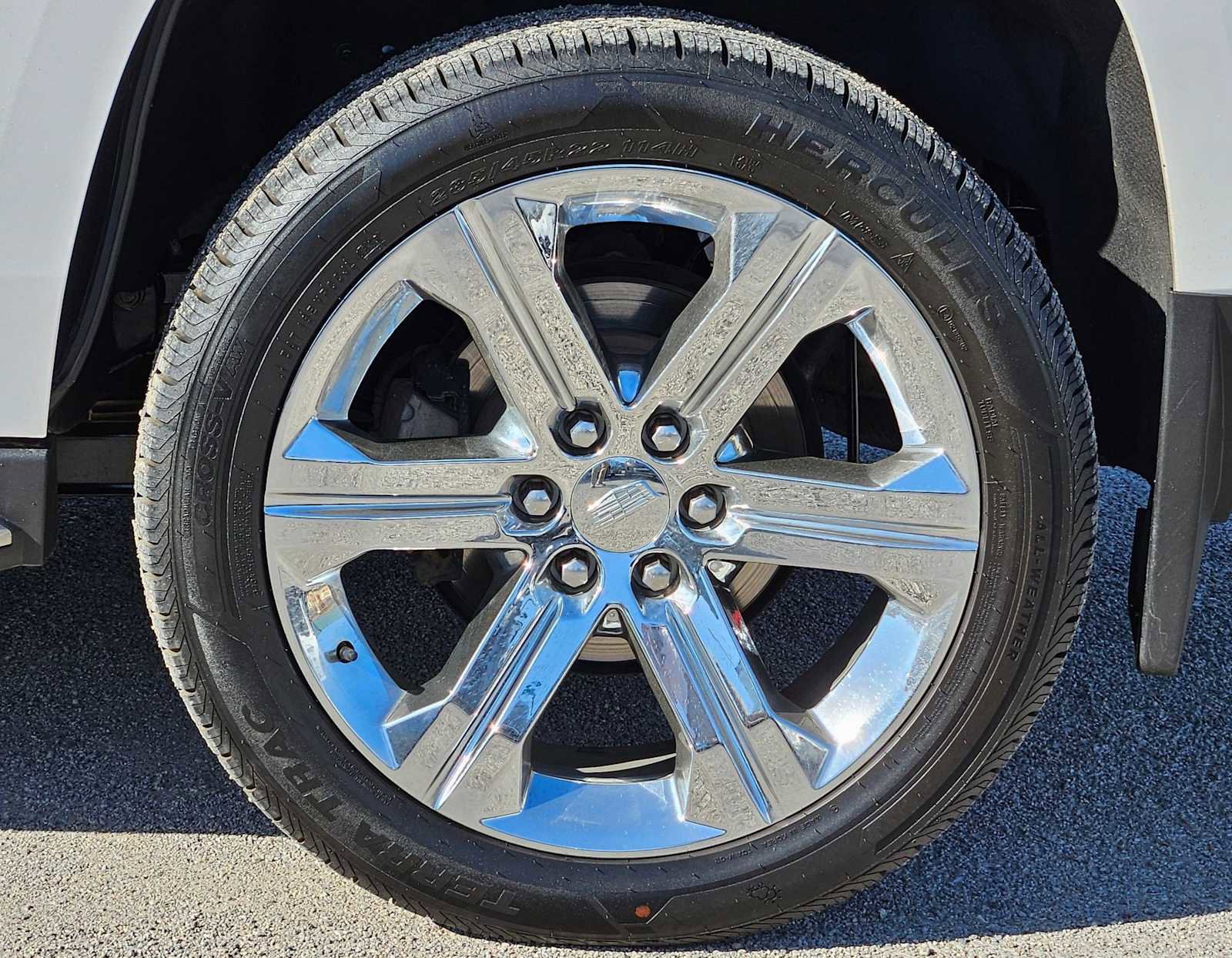 Used 2020 Cadillac Escalade Luxury image 14