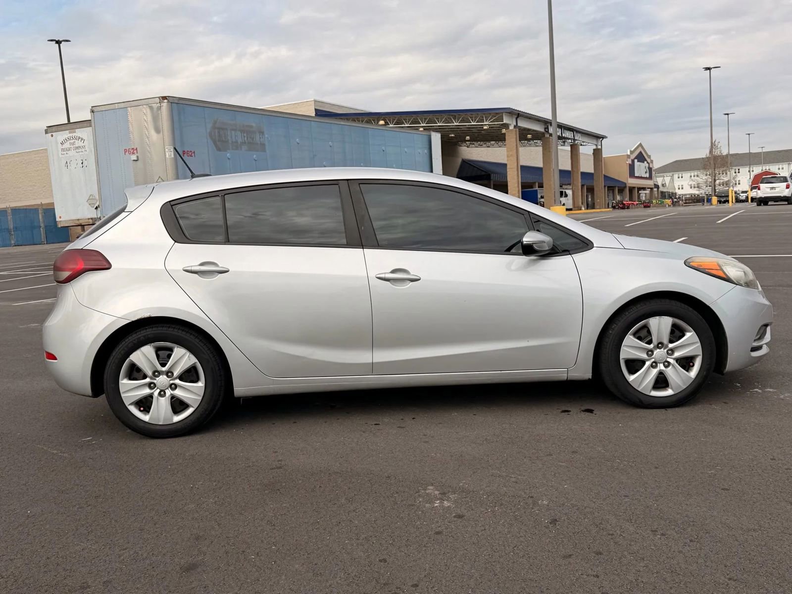 Used 2016 Kia Forte LX FWD image 6