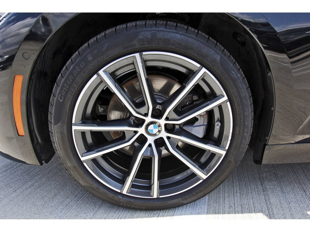 Used 2022 BMW 330i Sedan w/ Driving Assistance Package RWD image 26