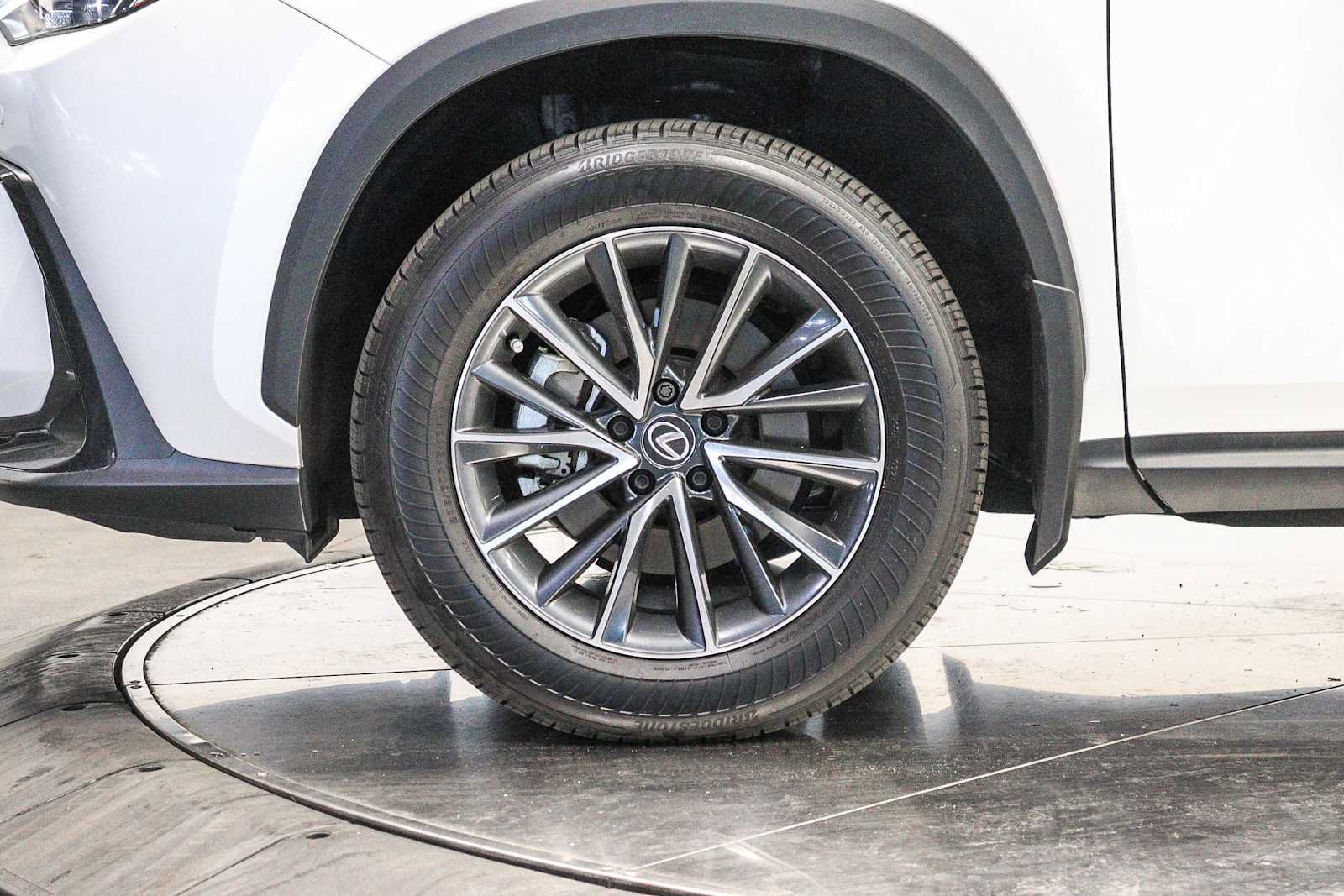 Certified 2025 Lexus NX 350 AWD w/ Premium Package image 9