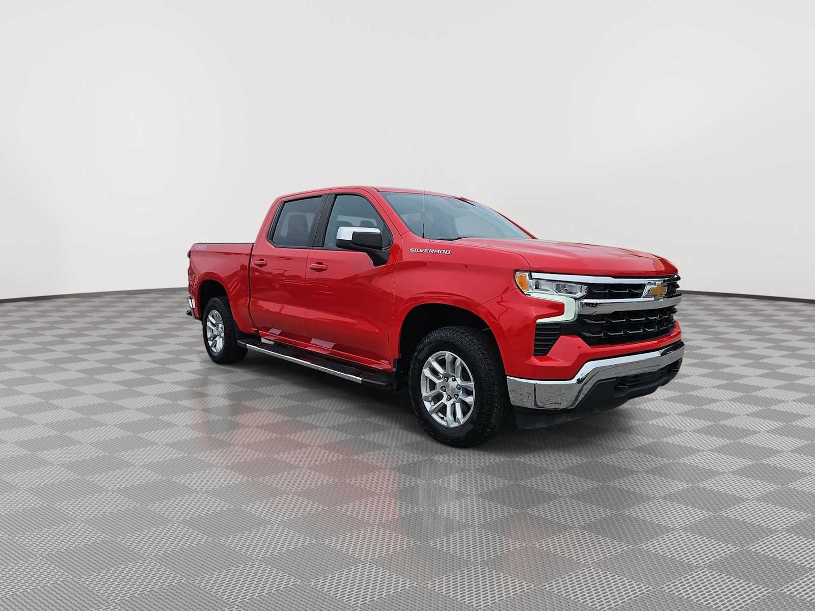 Used 2023 Chevrolet Silverado 1500 LT w/ Max Trailering Package AWD/4WD image 2