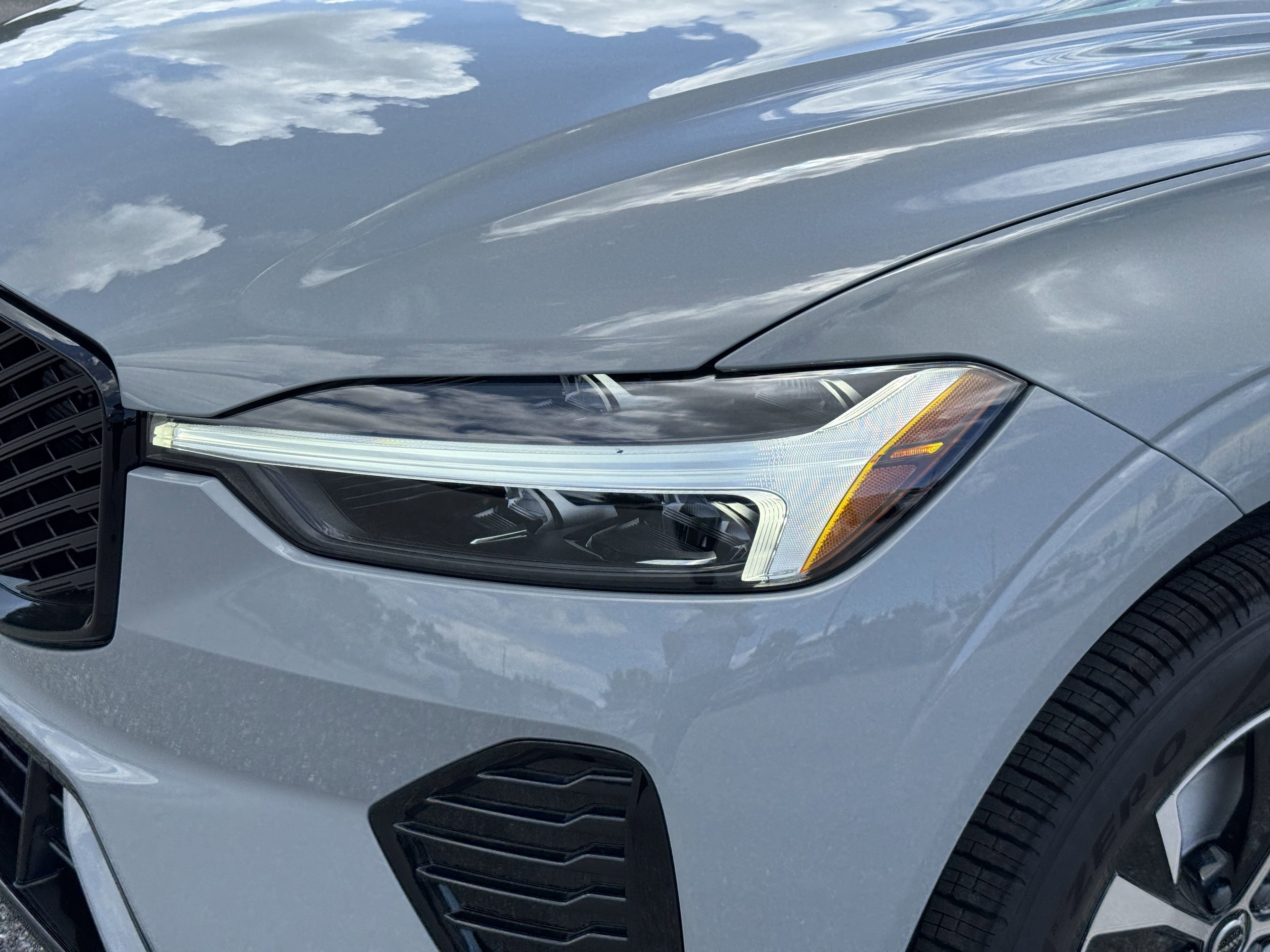 New 2026 Volvo XC60 B5 Core w/ Protection Package image 8