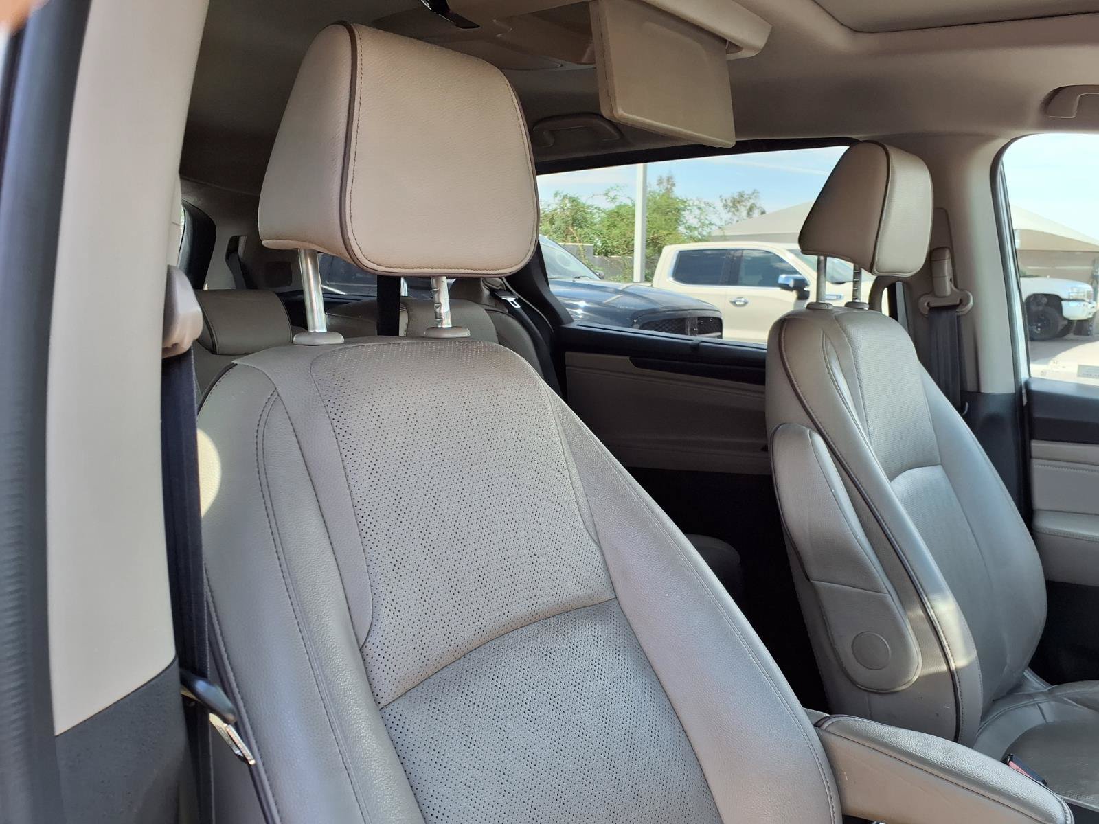 Used 2022 Honda Odyssey Elite image 12