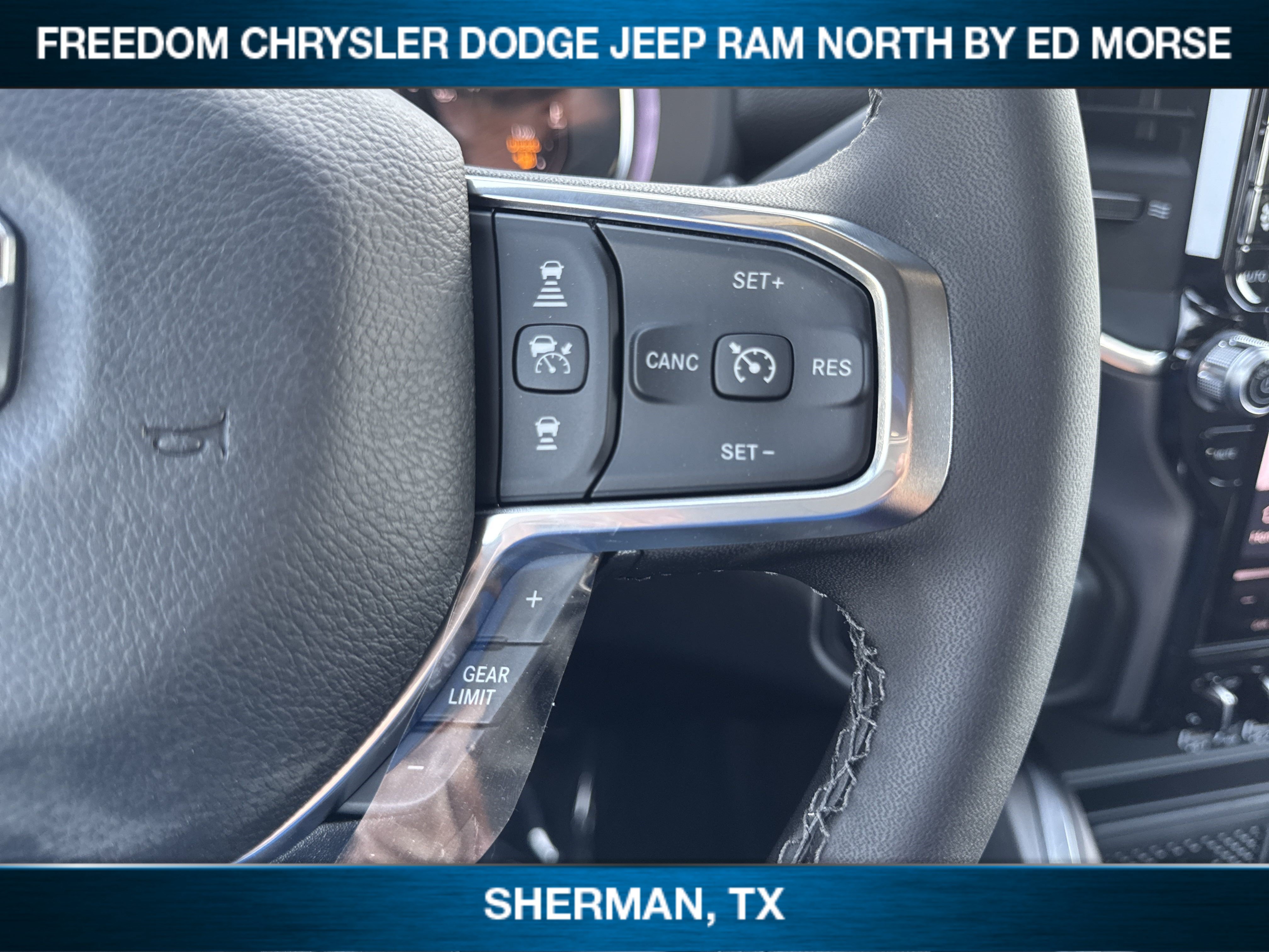 Used 2025 RAM 2500 Laramie AWD/4WD image 27