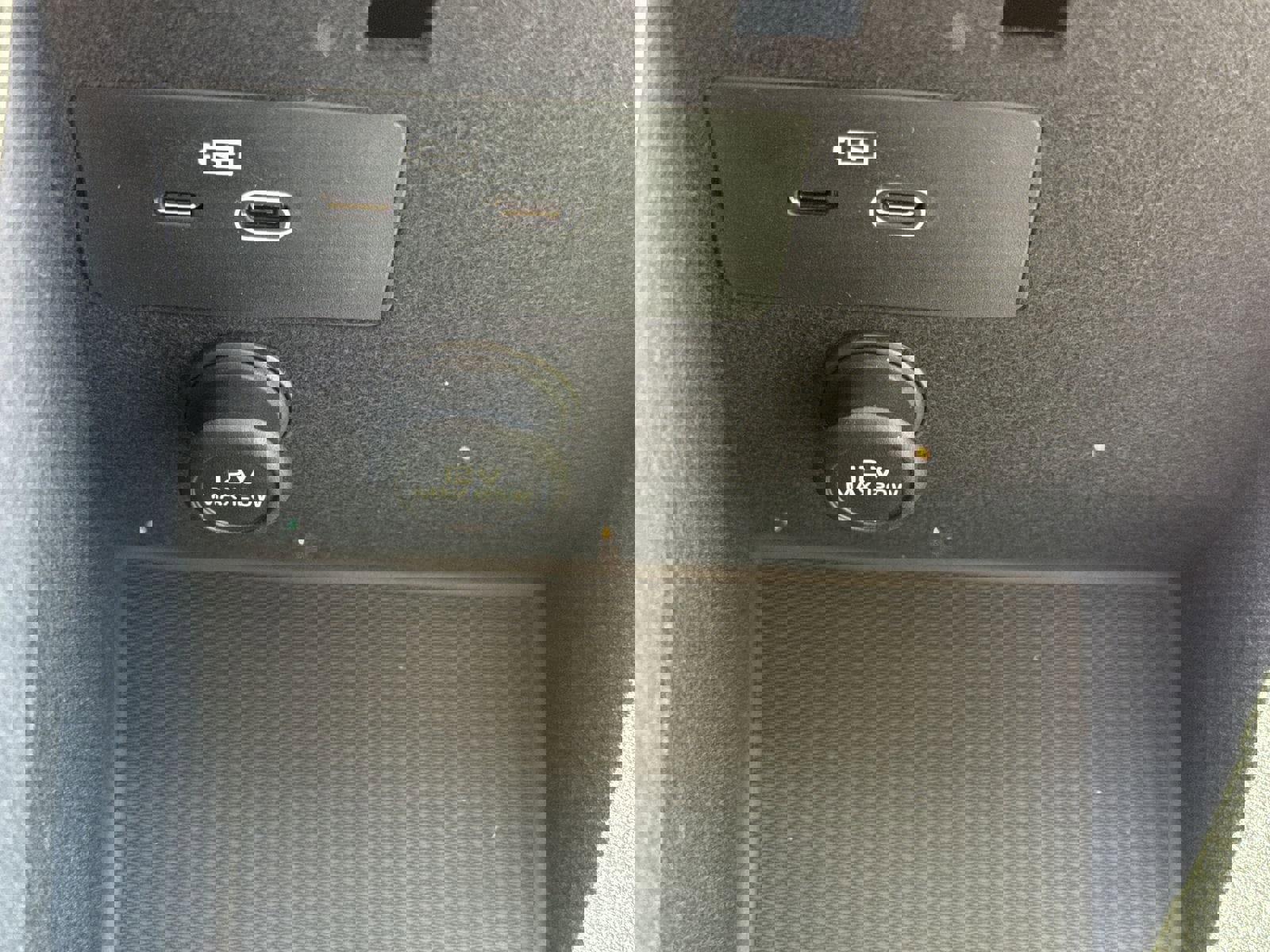 New 2026 Volvo XC90 B6 Plus w/ Protection Package Premier image 33