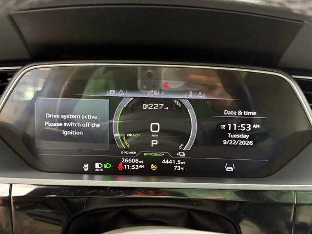 Used 2024 Audi Q8 e-tron Premium Plus w/ Premium Plus Package AWD/4WD image 25