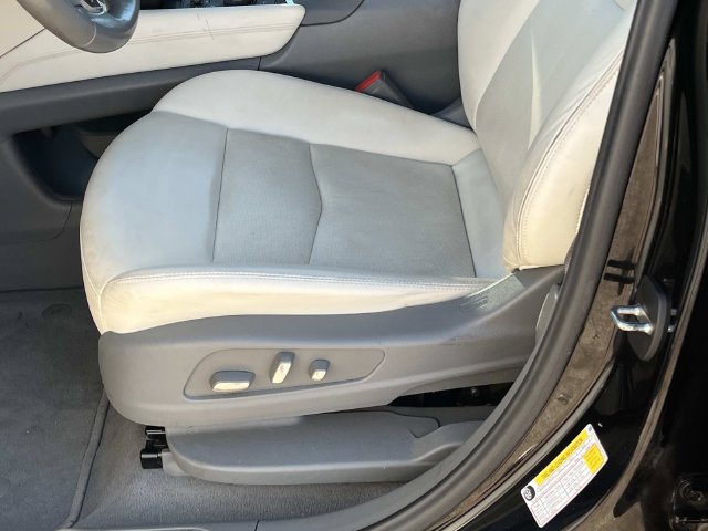 Certified 2021 Cadillac XT5 Premium Luxury FWD image 27