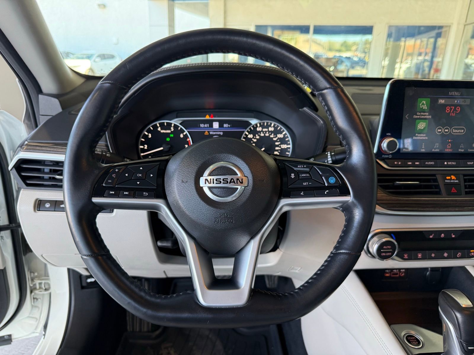 Used 2019 Nissan Altima 2.5 Platinum FWD image 17