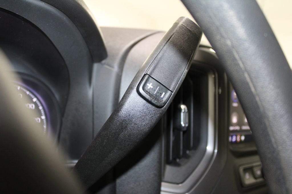 Used 2024 Chevrolet Silverado 1500 Custom image 37