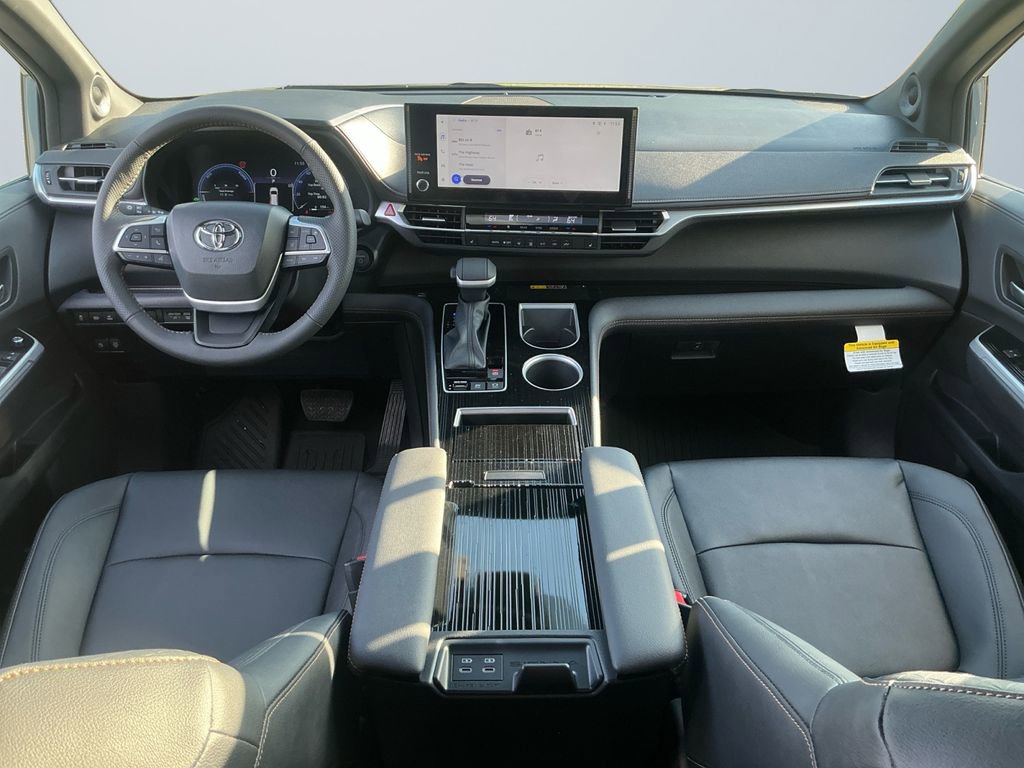 New 2026 Toyota Sienna XLE Woodland Edition image 11