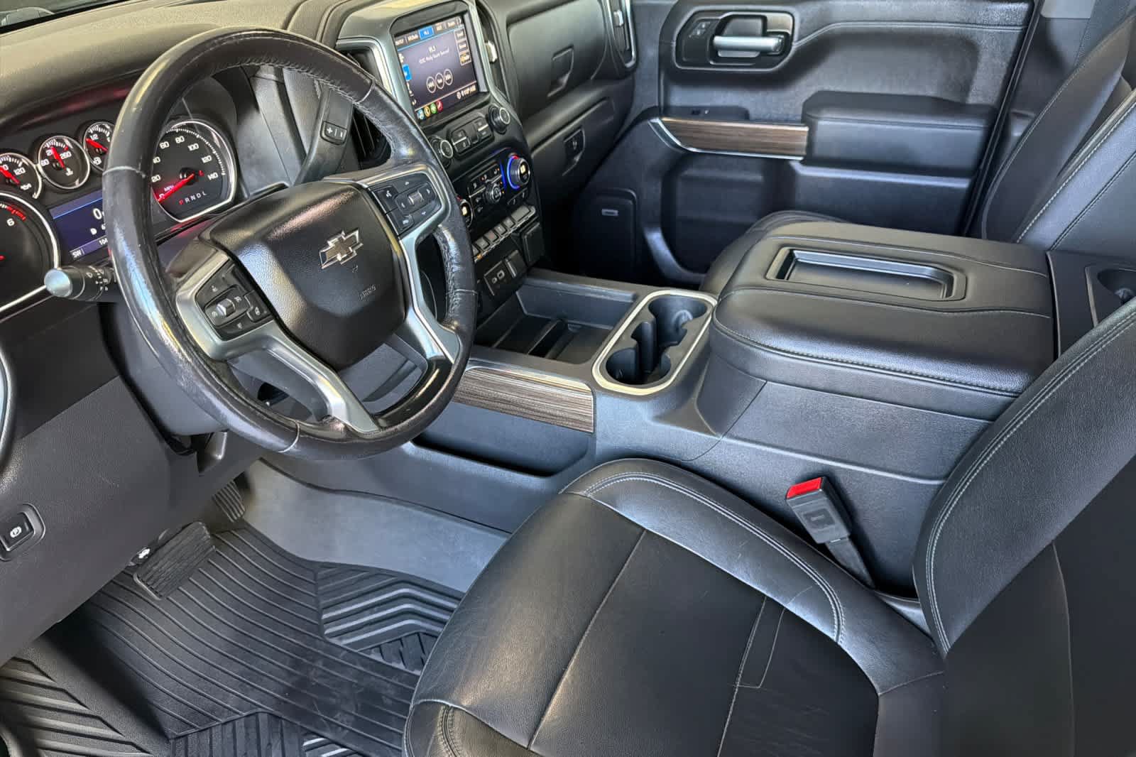 Used 2020 Chevrolet Silverado 1500 RST AWD/4WD image 11